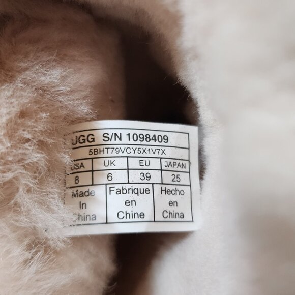 UGG Classic Short Spill Seam Chestnut Bomber Suede Fur Boots Size US 8 Womens - Picture 4 of 4